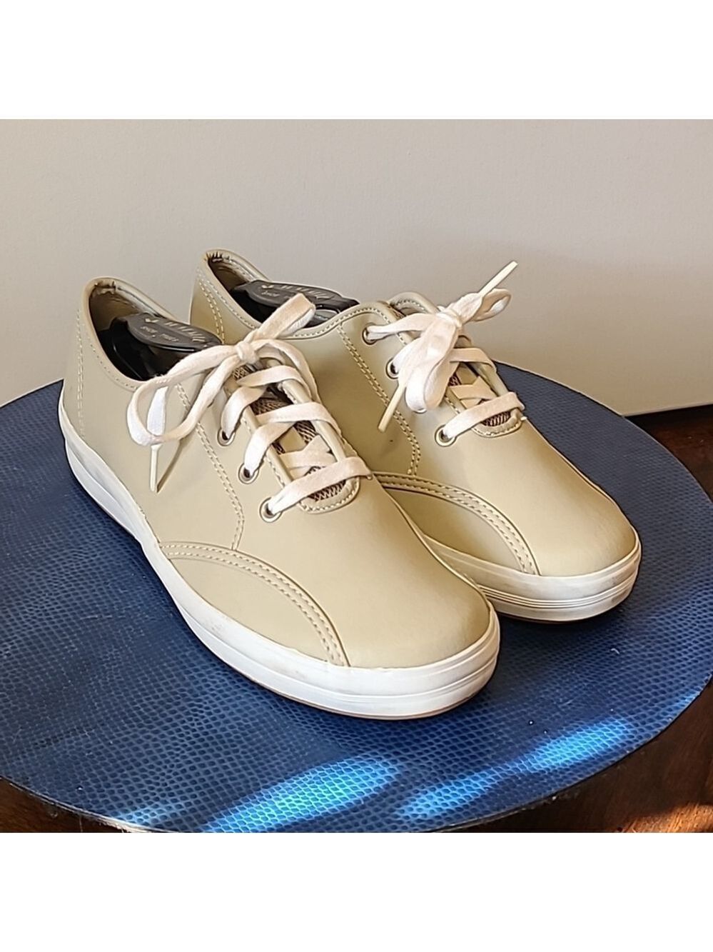 Keds Women's Sneakers sz. 7.5 (#1483) leather upper like new.
